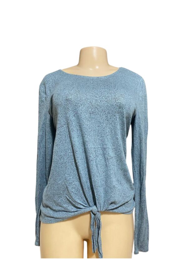 Blusa,Medidas 58cm de ancho y 67cm de largo, Marca IZ Byer, Talla L