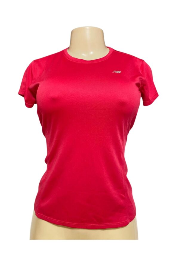Blusa,Medidas 43cm de ancho y 60cm de largo, Marca NB, Talla S