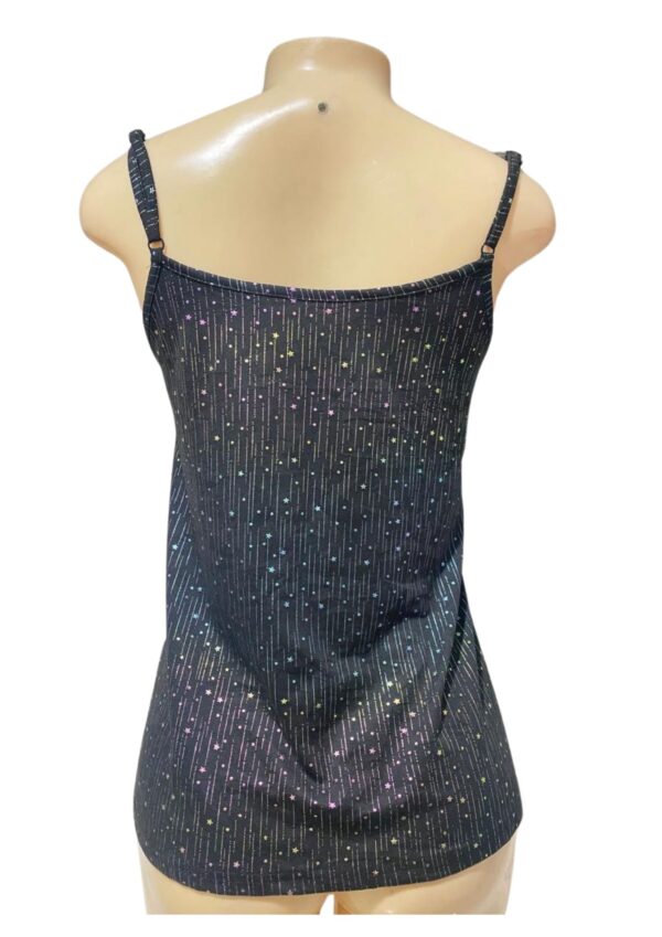 Blusa ,Medidas 65cm de ancho y 80cm de largo, Marca , Talla L - Imagen 2