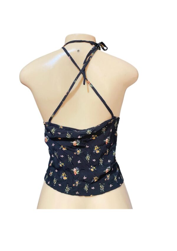 Blusa sin Mangas,Medidas 60cm de ancho y 70cm de largo, Marca Forever21, Talla XXXL - Imagen 2