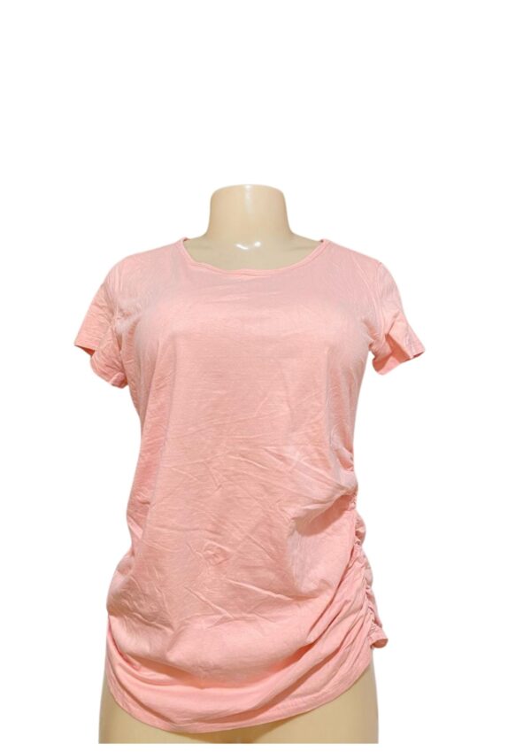 Blusa,Medidas 47cm de ancho y 67cm de largo, Marca Bearsland, Talla M
