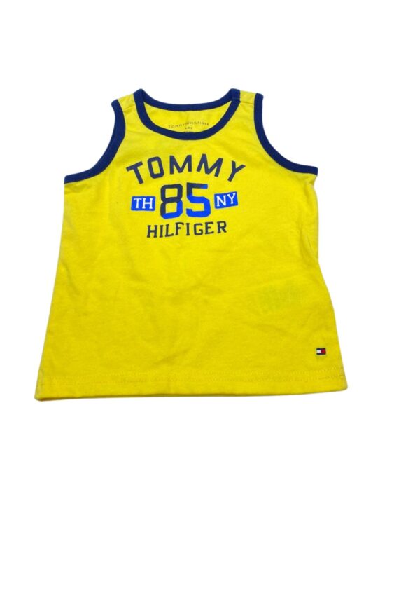 Camisa sin Mangas Nuevo,Medidas 29cm de ancho y 35cm de largo, Marca Tommy Hilfiger, Talla 6-9M