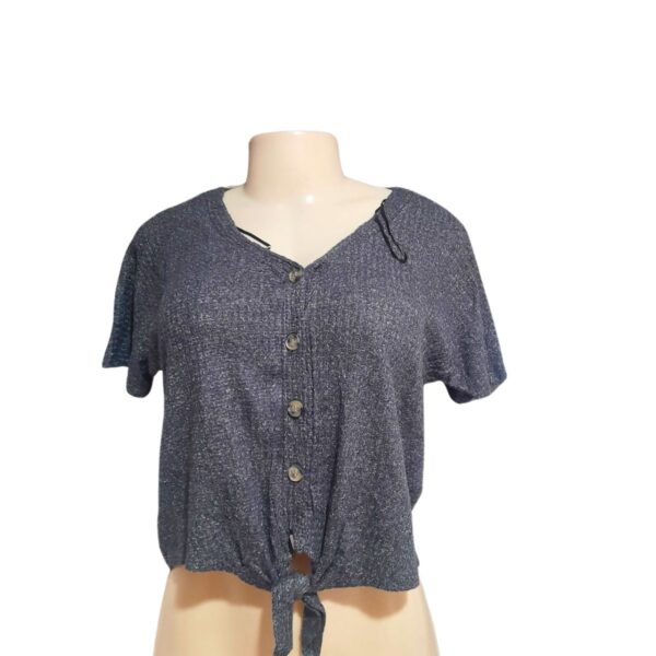 Top Gris Slim, Marca PINK RE´PUBLIC, Talla M - 48 cm de ancho