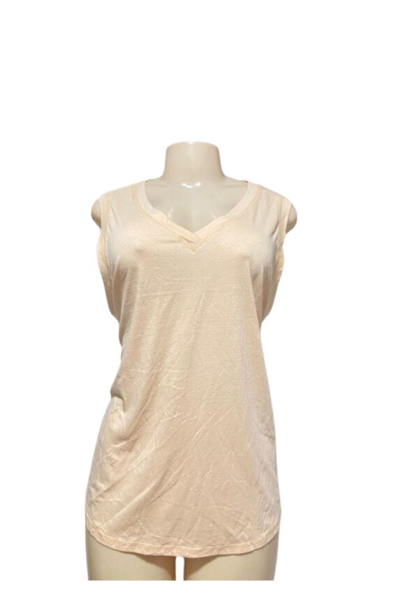 Blusa,Medidas 65cm de ancho y 70cm de largo, Marca Davenil, Talla XXL