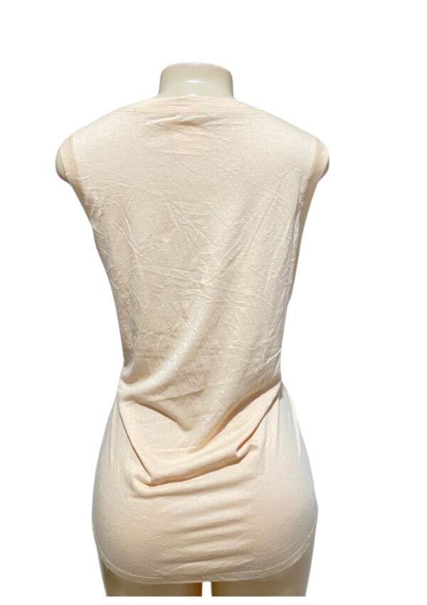 Blusa,Medidas 65cm de ancho y 70cm de largo, Marca Davenil, Talla XXL - Imagen 2