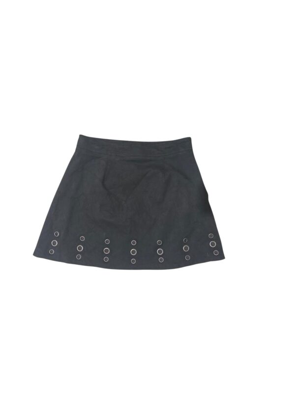 Falda,Medidas 34cm de ancho y 39cm de largo, Marca Forever 21, Talla 7 - Imagen 2