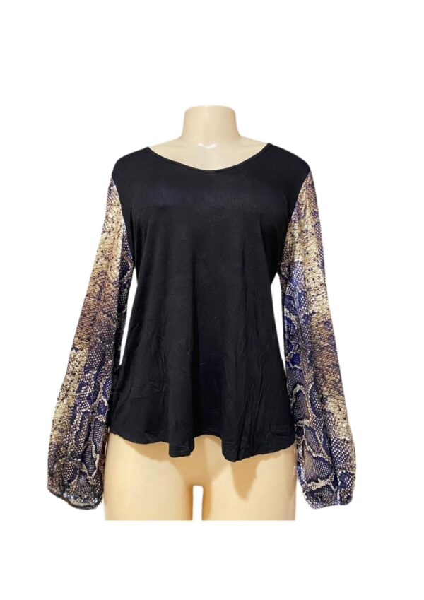 Blusa,Medidas 56cm de ancho y 72cm de largo, Marca vava, Talla XL