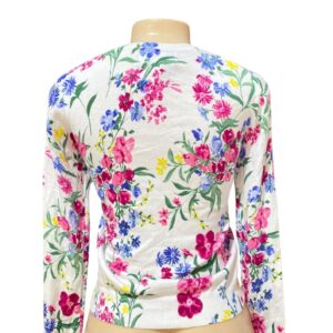 Blusa con Flores,Medidas 46cm de ancho y 58cm de largo, Marca Karen & scott, Talla S