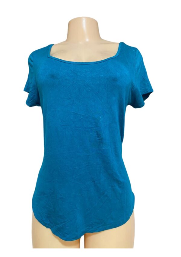 Blusa,Medidas 52cm de ancho y 62cm de largo, Marca My Michelle, Talla L