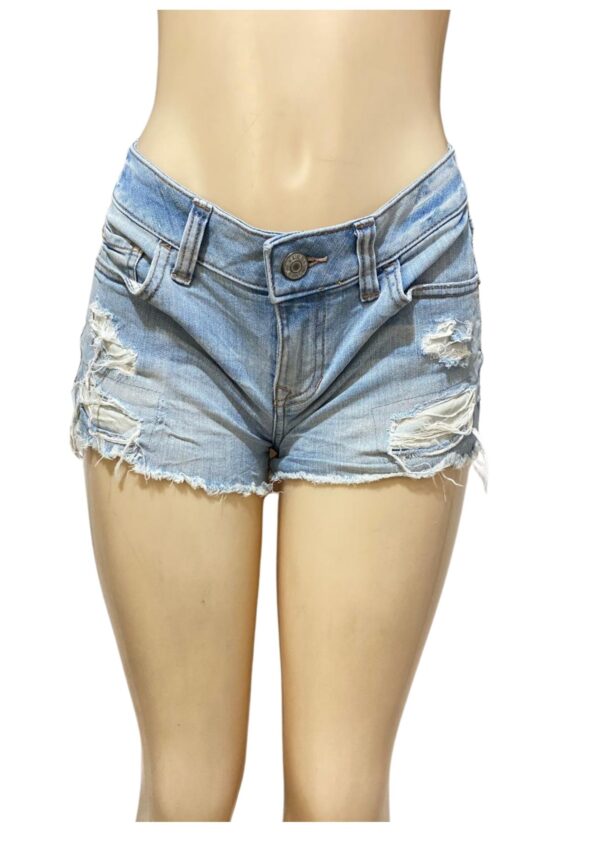 Short,Medidas 44cm de ancho y 26cm de largo, Marca Express Jeans, Talla 6