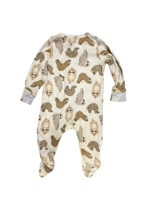 Mameluco,Medidas 26cm de ancho y 54cm de largo, Marca Old Navy, Talla 3-6M - Imagen 2