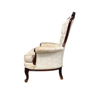 Silla antigua de nogal Luis XV, 119 cm de alto, 82 cm de ancho, 57 cm de largo.
