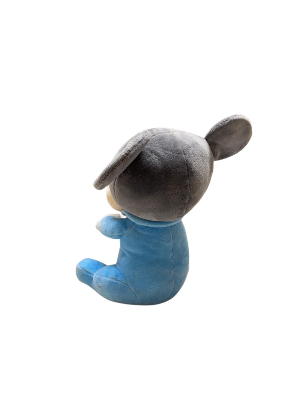 Peluche de Mickey, Medidas 16cm de ancho y 33cm de largo - Imagen 2