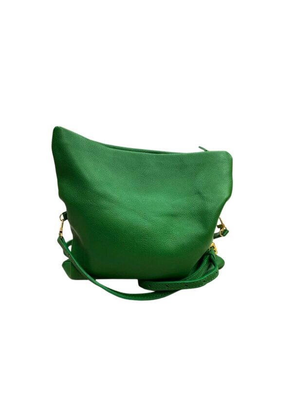 Cartera Verde, Medidas 28cm de ancho y 30cm de largo