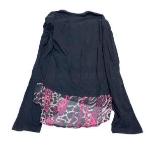 Camisa Negra con Bordes de Animal Print Nueva,Medidas 37cm de nacho y 51cm de largo, Marca GUESS, Talla 10