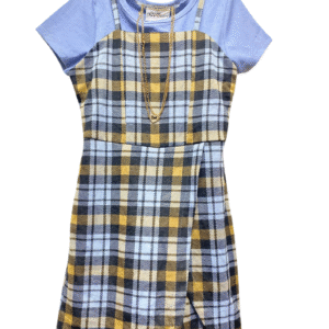 Vestido con Camisa Nuevo ,Medidas camisa(30cm de ancho y 41cm de largo) Vestido(30cm de ancho y 72cm de largo), Marca RARE EDITIONS, Talla 10