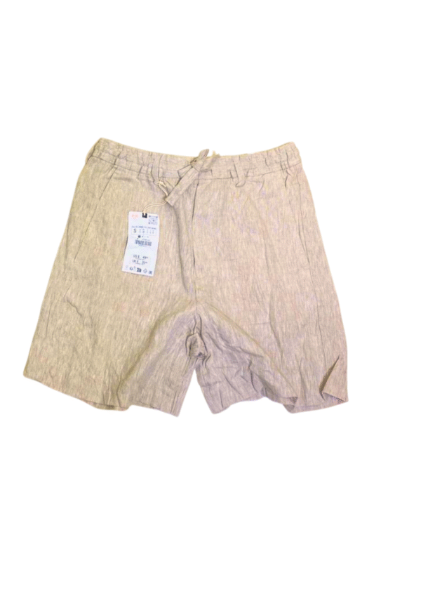 Short Beige Nuevo ,Medidas 36cm de ancho y 43cm de largo, Marca ZARA, Talla S - Imagen 2