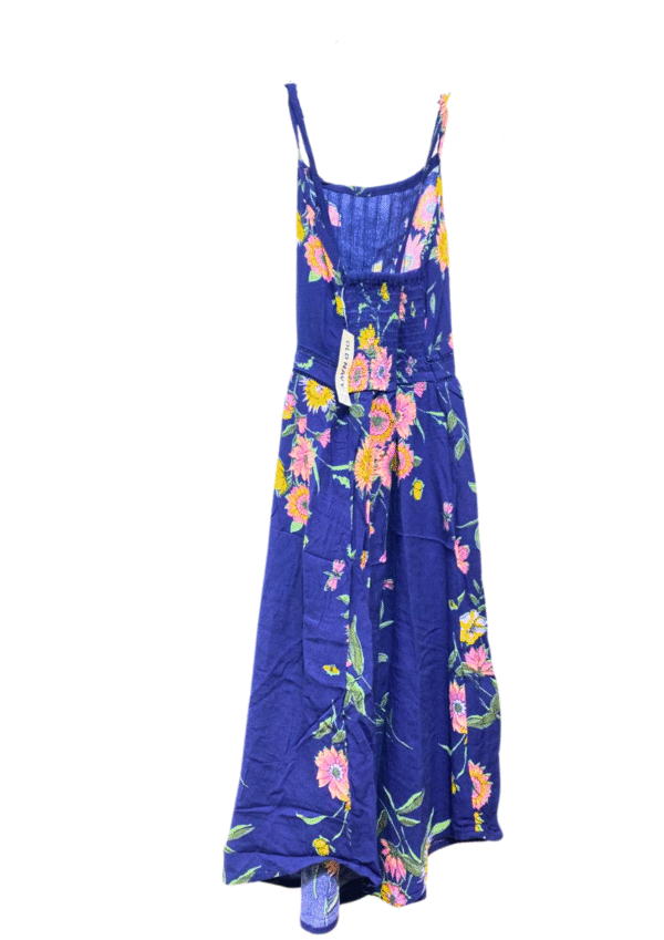 Vestido Azul con Flores Nuevo ,Medidas 27cm de ancho y 78cm de largo, Marca OLD NAVY, Talla S(6-7) - Imagen 2