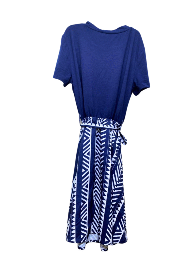 Vestido blanco con azul Nuevo, Medidas  24cm de ancho y 94cm de largo, Marca CUPSHE, Talla S - Imagen 2