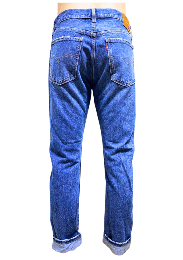 Pantalón Azul ,Medidas 37cm de ancho y 98cm de largo, Marca LEVIS, Talla W30 L 31 - Imagen 2