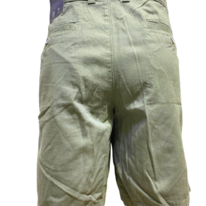Short Verde Nuevo ,Medidas 43cm de ancho y 49cm de largo ,CLUB ROOM ,Talla 32
