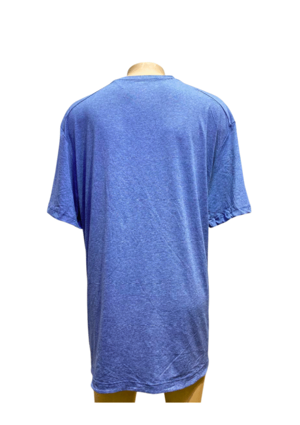 Camisa Azul con Rayas Blancas Nueva ,Medidas 69cm de ancho 86cm de largo,SIGNATURE,Talla3XL - Imagen 2