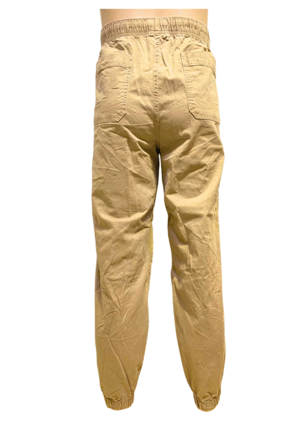 Jogger Café Claro, Medidas 47cm de ancho y 102 cm de largo, Marca NO BOUNDARIES, Talla L(36-38) - Imagen 2
