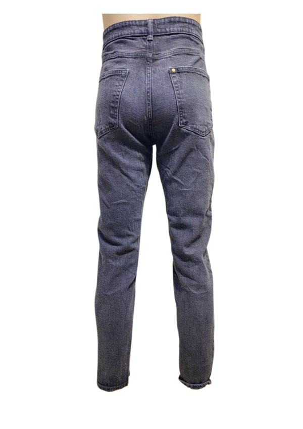 Pantalón Negro, Medidas 44cm de ancho y 105cm de largo, Marca H & M, Talla 36/32 - Imagen 2