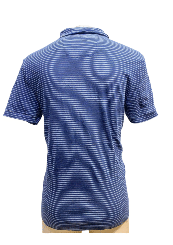Camisa Rayada Azul con Blanco ,Medidas 59cm de ancho y 69cm de largo, Marca NAUTICA, Talla L - Imagen 2