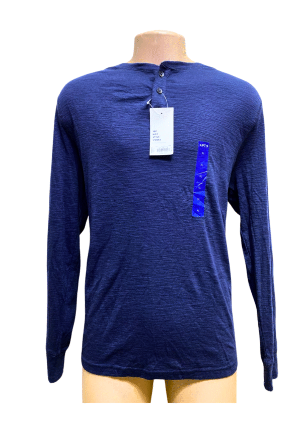 Camisa Azul Oscuro Manga Larga Nuevo, Medidas 69cm de ancho y 79cm de largo, APT.9,TALLA XL