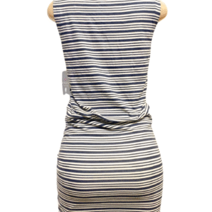 Vestido Rayado Nuevo, Medidas 43cm de ancho y 98cm de largo , Marca ATHLETA, Talla S