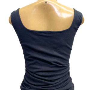 Blusa Negra sin Mangas,Nueva,Medidas  39cm de ancho y 50cm de largo, Marca OGL, Talla L