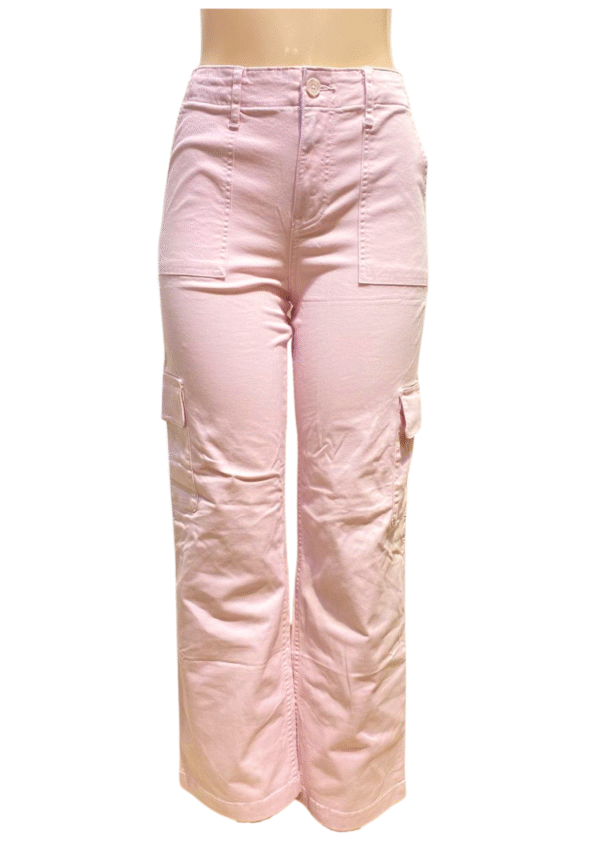 Pantalón Rosado  Estilo comando Nuevo, Medidas 39cm de ancho y 100cm de largo, Marca ABERCROMBIE KIDS, Talla 17
