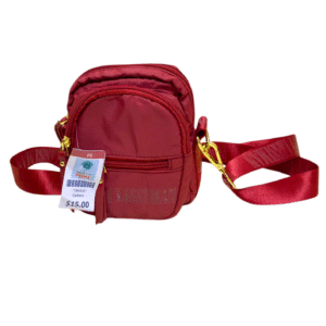 Crossbody rojo, Medidas 16cm de ancho y 18cm de largo