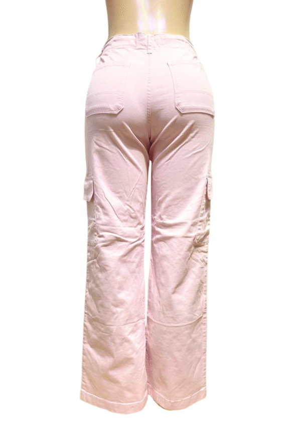 Pantalón Rosado  Estilo comando Nuevo, Medidas 39cm de ancho y 100cm de largo, Marca ABERCROMBIE KIDS, Talla 17 - Imagen 2