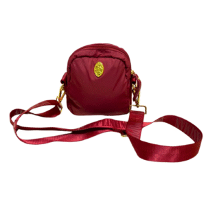 Crossbody rojo, Medidas 16cm de ancho y 18cm de largo