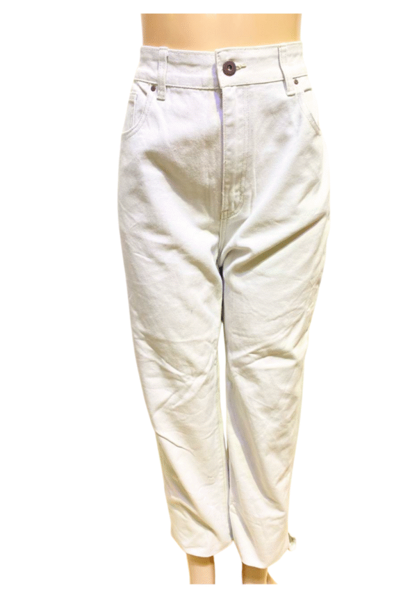 Pantalón Blanco ,Nuevo ,Medidas 43cm de ancho y 102cm de largo, Marca COTTON:ON, Talla 8T