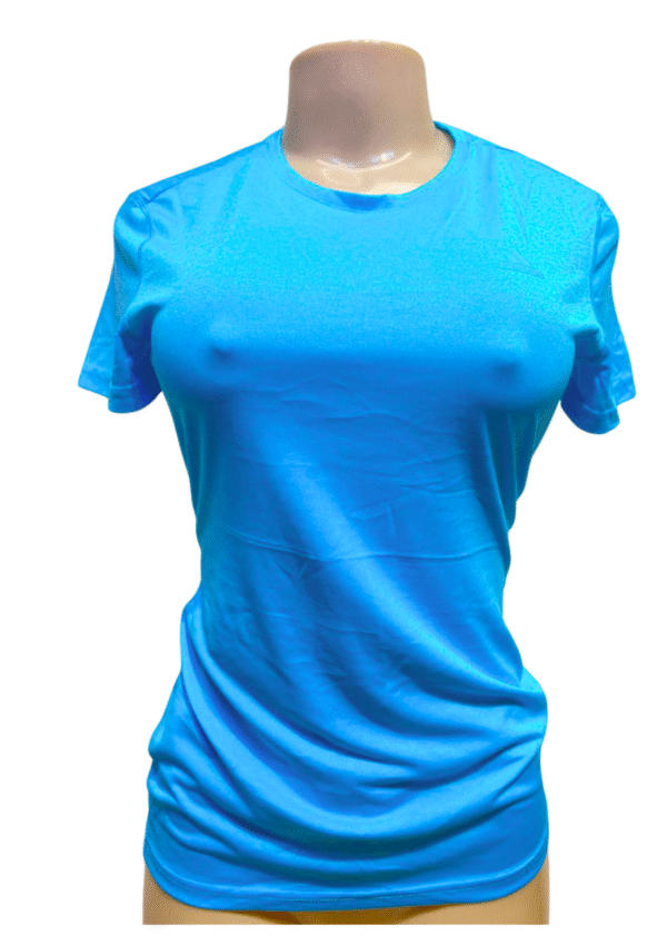 Blusa Celeste Deportiva, Medidas 41cm de ancho y 60cm de largo, Marca ADIDAS, Talla M