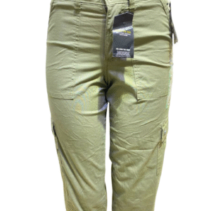 Pantalón Verde Corto Estilo Comando, Nuevo, Medidas 36cm de ancho y 74cm de largo, Marca LEE, Talla 2