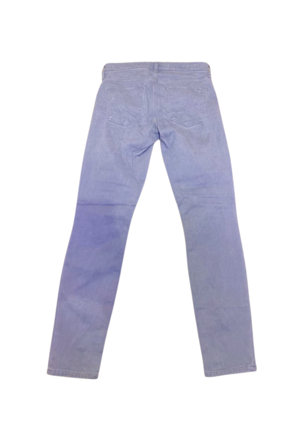 Pantalón Gris, Nuevo, Medidas 34cm de ancho y 88cm de largo, Marca GAP, Talla 26 - Imagen 2