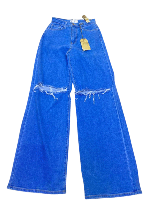 Pantalón Azul Claro, Nuevo, Medidas 32cm de ancho y 108cm de largo, Marca VIBRANT M.I.U, Talla 3