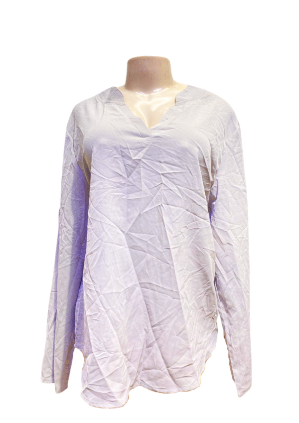 Blusa Manga Larga Gris, Nueva, Medidas 61cm de ancho y 64cm de largo, Marca ROSWEAR, Talla XXL