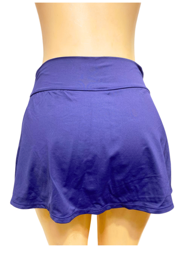 Falda Short Azul Negra, Nueva, Medidas 44cm de ancho y 47cm de largo, Marca KIM ROGERS, Talla 14 - Imagen 2