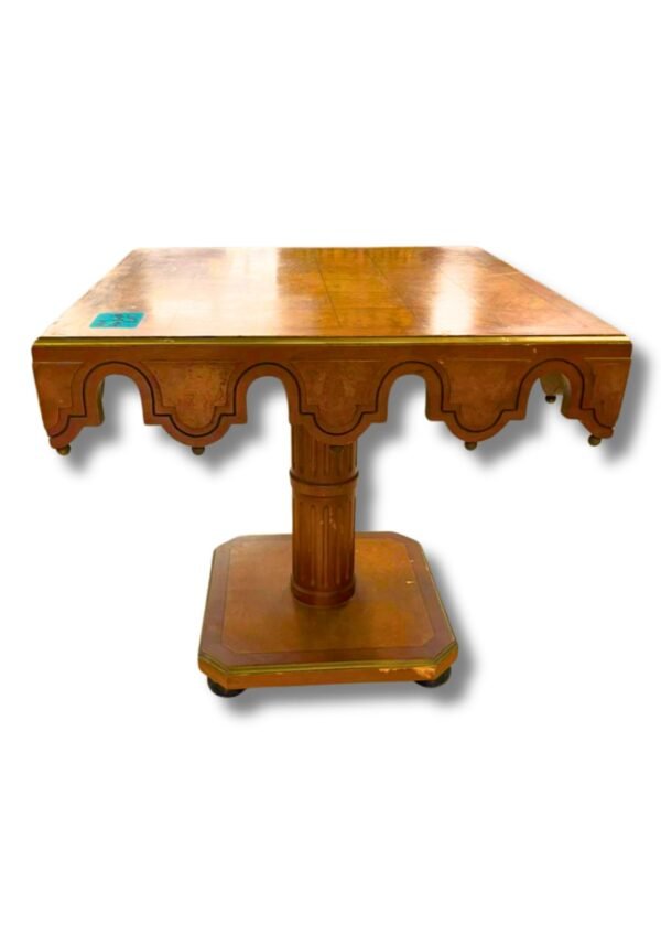 Mesa de Centro, largo 60cm, de ancho 60cm y de alto 57cm