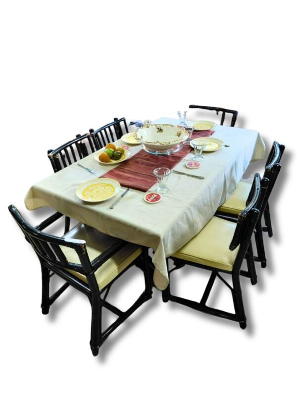 Juego Comedor, silla 80cm de alto, de ancho 55 y de alto 49cm y mesa 180cm de ancho y 73cm de alto