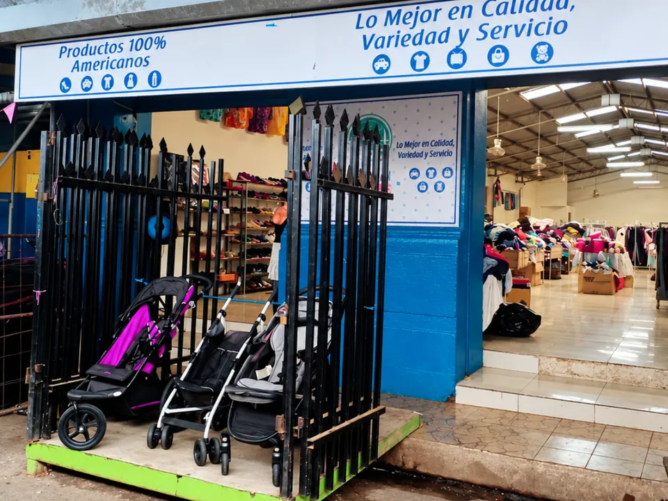 Fachada de la Sucursal Mercados 3 de American Prime